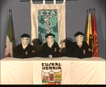 ETA decalara un alt permanent de armes